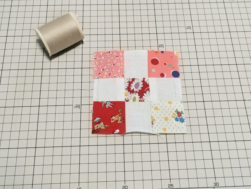 ナインパッチ縫い合わせ